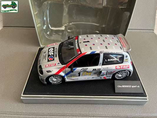 Voiture miniature Renault Clio Sport V6 Rangoni Universal Hobbies au 1/18