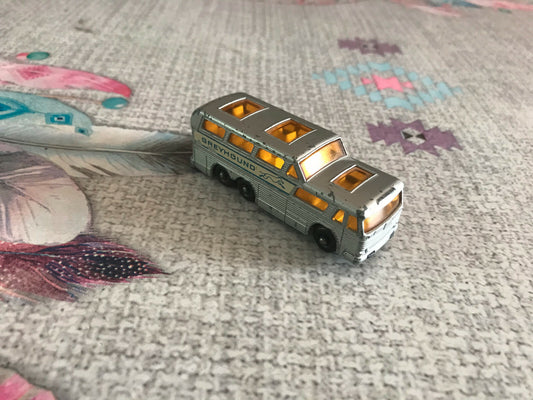 Voiture Miniature Bus Autobus Greyhound Coach Lesney Made In England