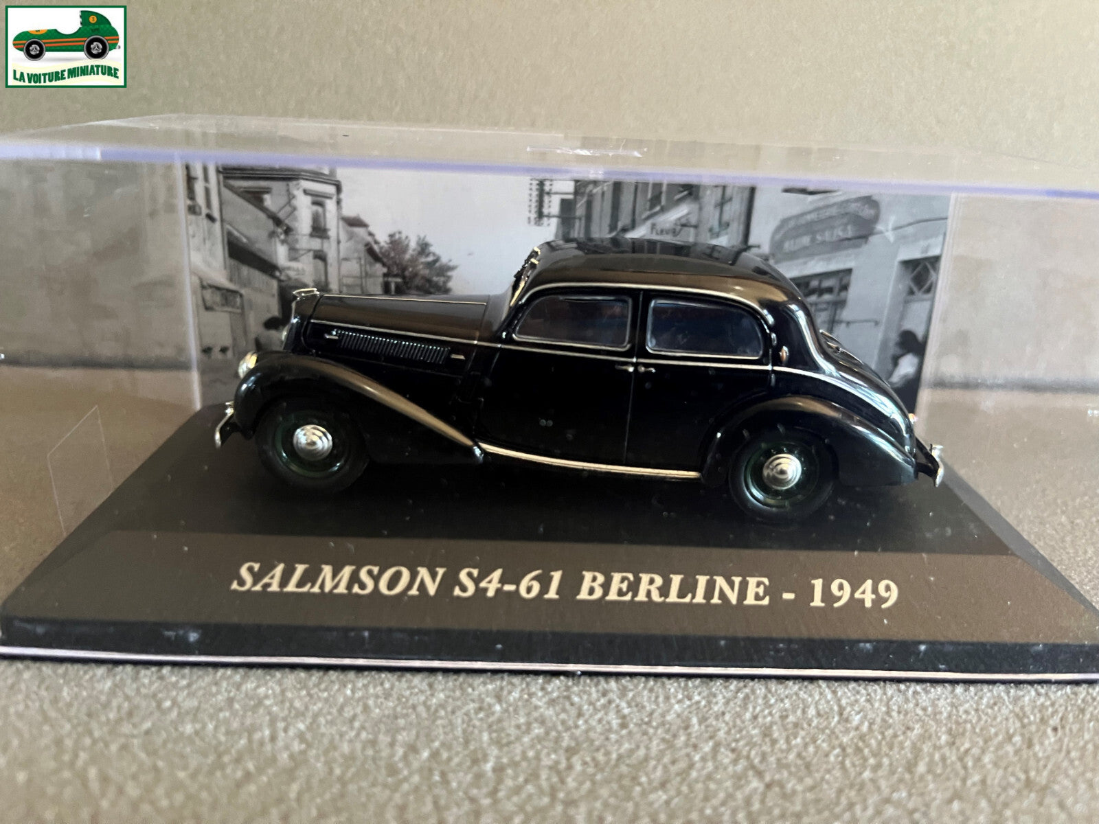 Voiture Miniature Salmson S4-61 Berline 1949 au 1/43 Ixo Altaya