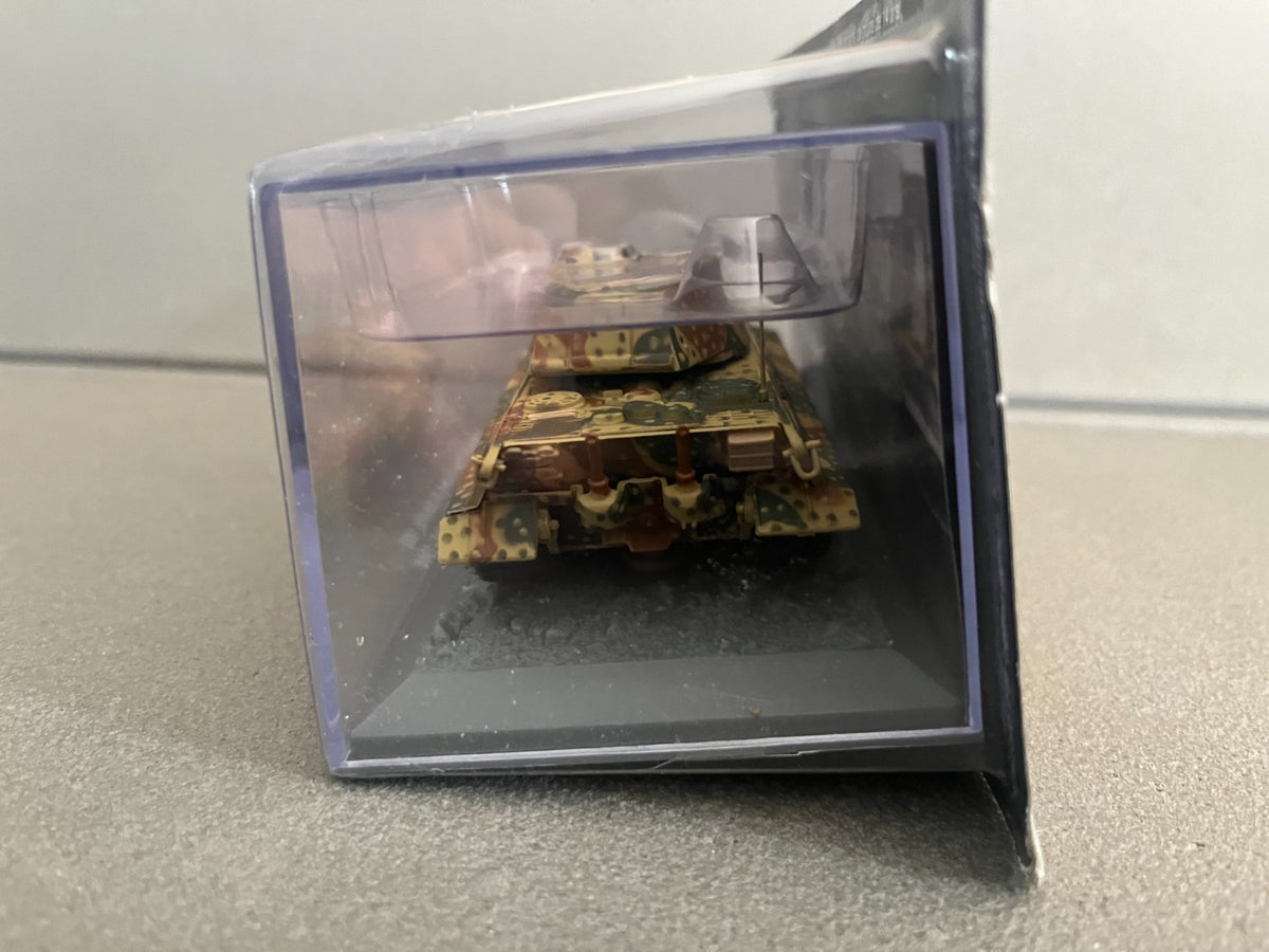 Miniature Militaire Char Tank Blindé Pz.Kpfw. VI Tiger II Paderborn Altaya 1/72
