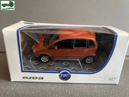 Voiture Miniature Fiat Idea Norev au 1/43