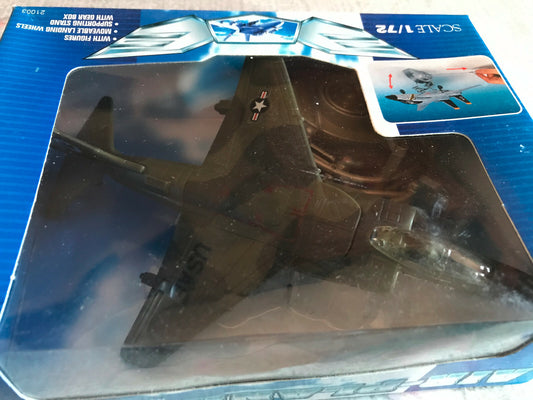 Avion miniature Militaire Harrier USAF 1/72 NewRay Air Plane 21003