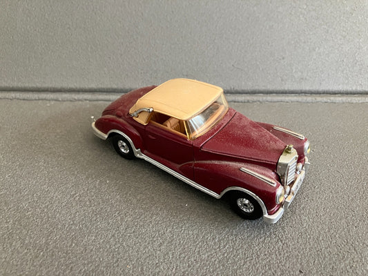Ancienne Miniature Voiture Mercedes Benz 300S Corgi 1/36