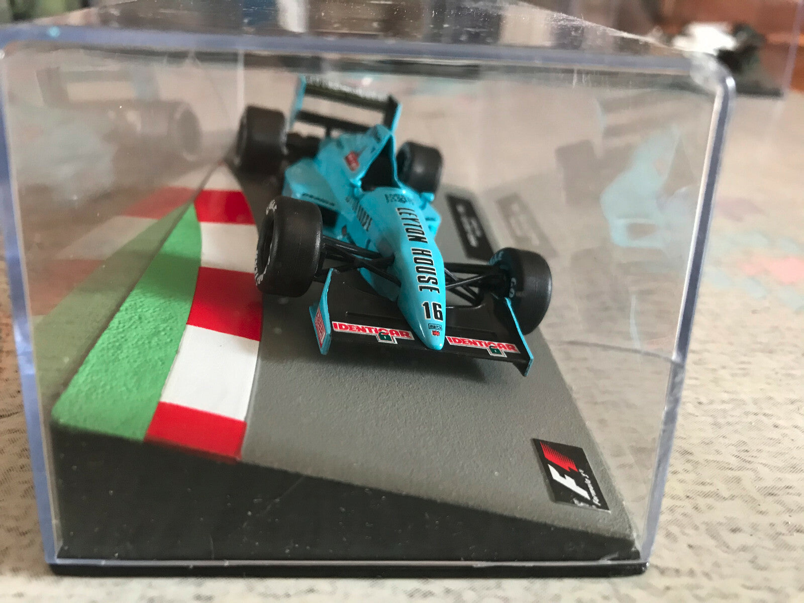 Voiture miniature Formule 1 F1 March Judd 881 1988 Ivan Capelli 1/43
