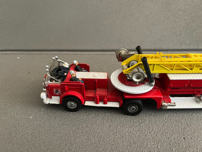 Voiture miniature Camion Pompiers Corgi Major Toys American La France GT Britain