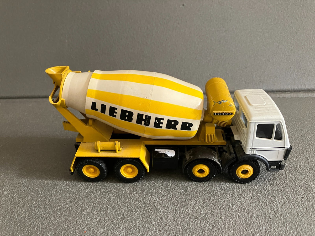 Ancienne Miniature Camion Chantier Conrad Liebherr Toupie 1/50