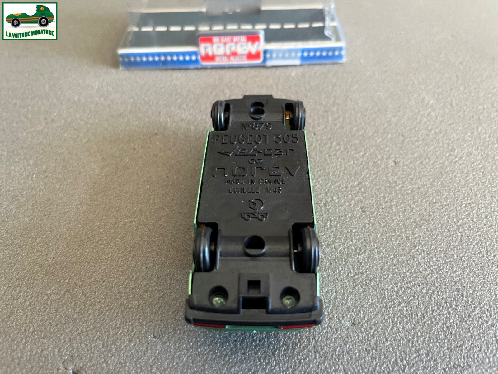 Voiture Miniature Peugeot 305 Jet Car Norev France au 1/43