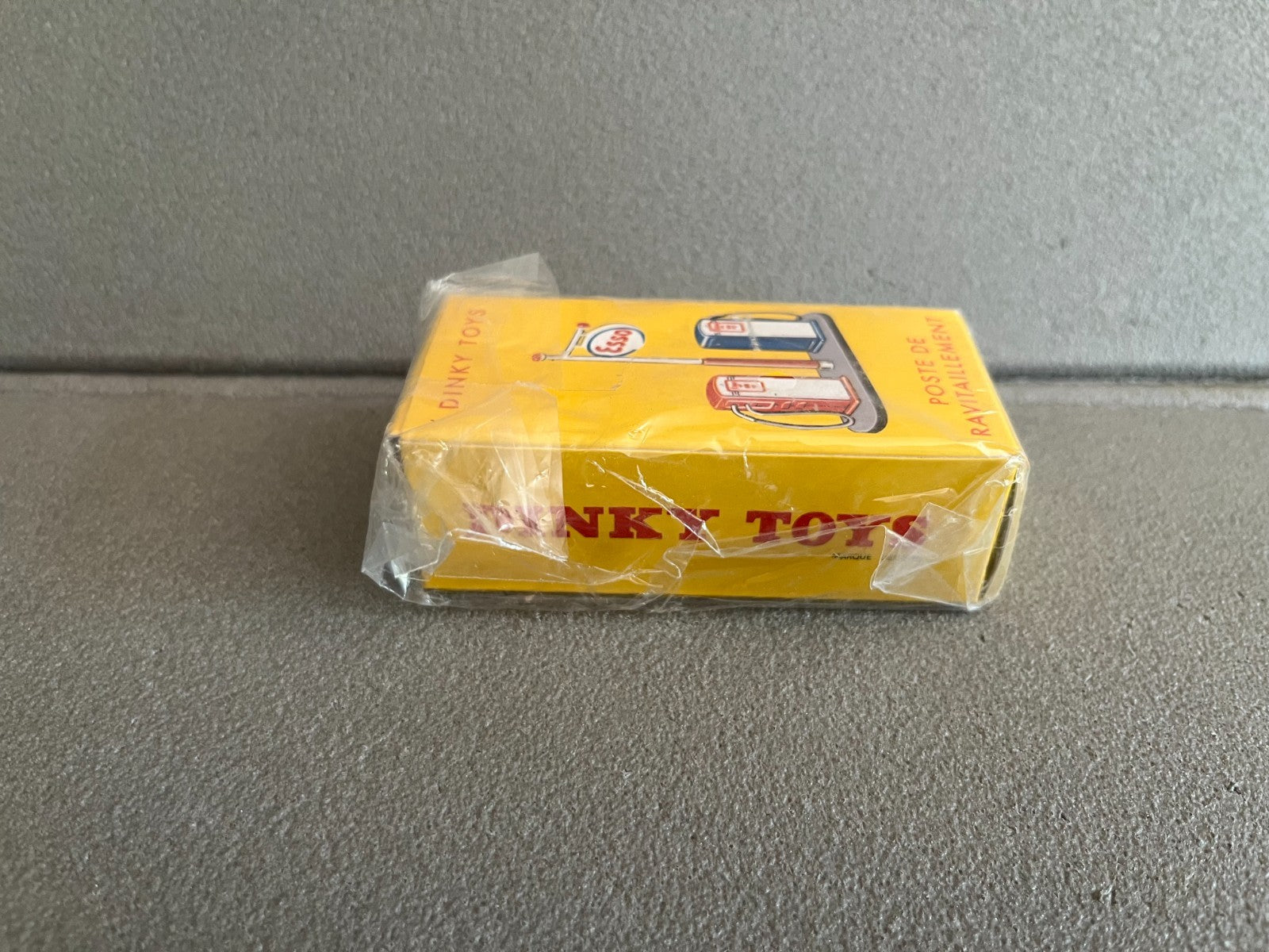 Voiture miniature Poste de Ravitaillement Pompe Essence Dinky Toys Atlas au 1/43