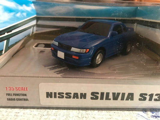 Voiture miniature Nissan Silvia S13 Radio Control au 1/35
