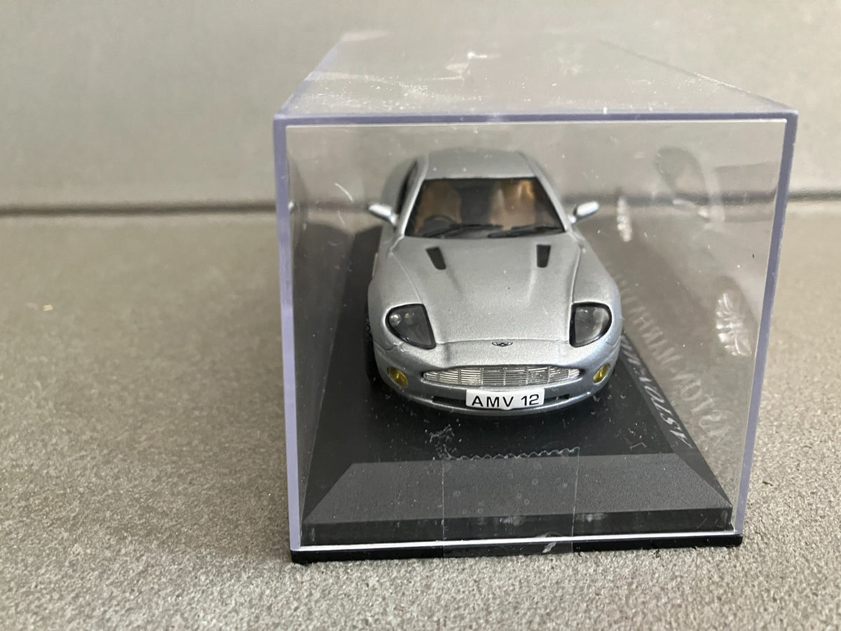 Voiture Miniature Aston Martin V12 Vanquish au 1/43