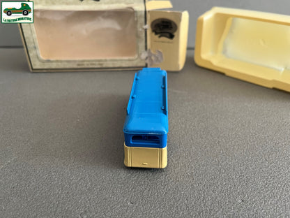 Voiture Miniature anglaise Autobus Autocar bus Belle Coaches LLedo Toy