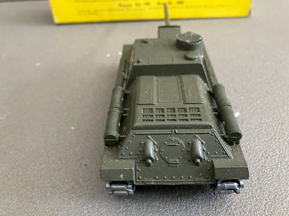 Ancienne Miniature Militaire Blindé Char Russe SU 100 208 Solido France 1/50