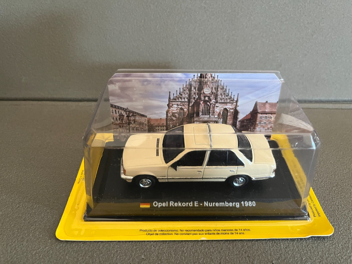 Voiture Miniature Opel Rekord E Nuremberg 1980 Taxi du Monde au 1/43