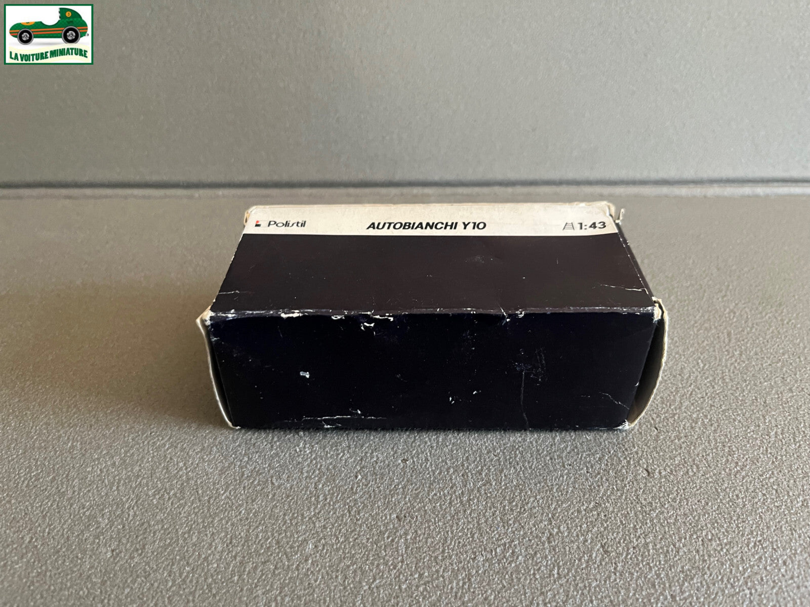 Ancienne Voiture miniature Autobianchi Y10 Polistil Italy au 1/43