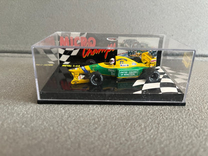Voiture Miniature Formule 1 F1 Benneton Brundle MicroChamps Minichamps au 1/64