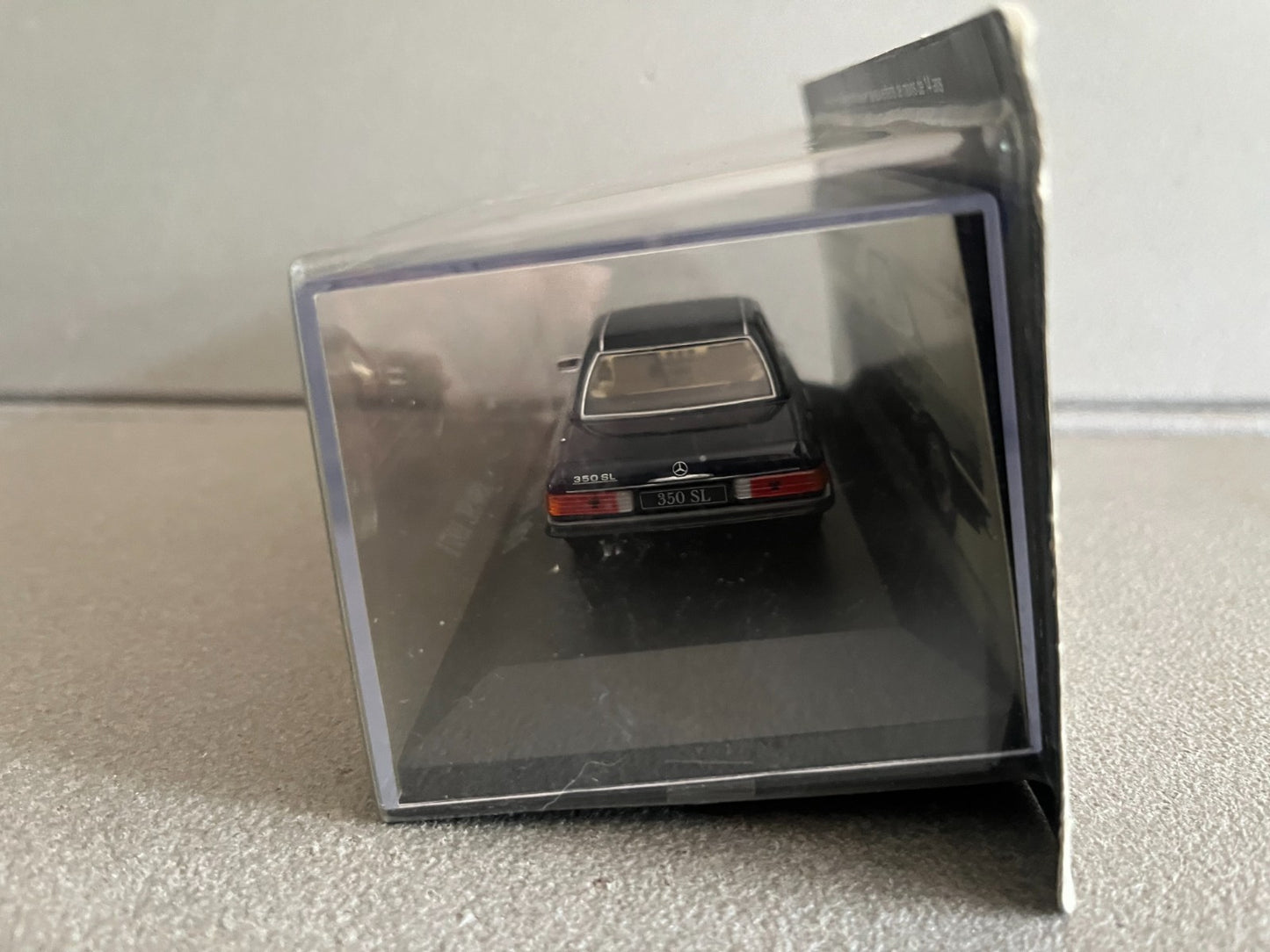 Voiture Miniature Mercedes 350 SL 1971 au 1/43