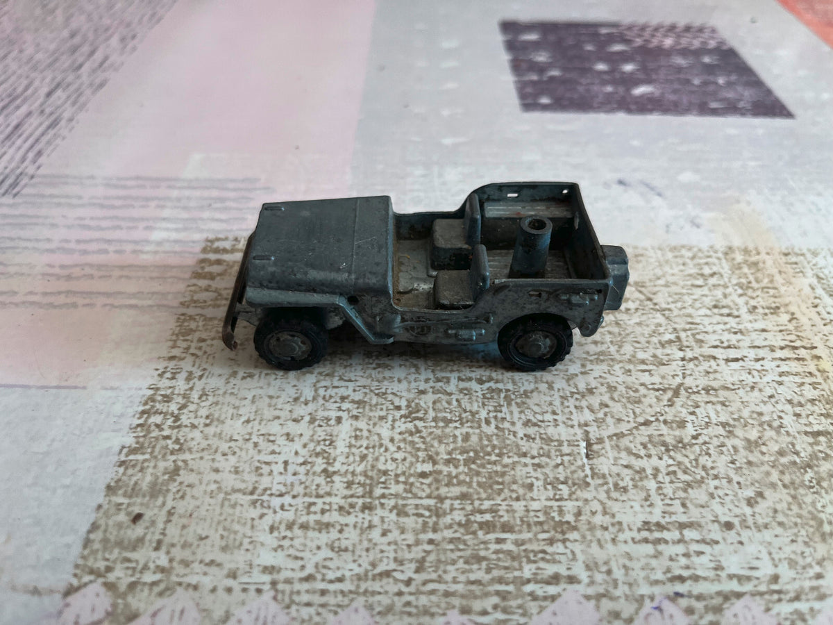 Ancienne Voiture Miniature Gevarm Jeep FJ France Jouets Epave