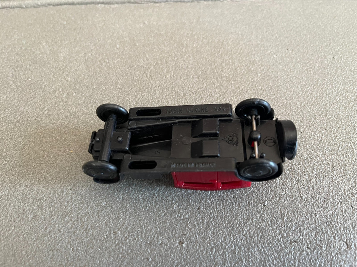 Voiture Miniature Ancien Plastique Voisin Carene 1934 Huilor France