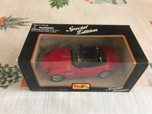 Voiture miniature BMW Z8 Maisto au 1/24