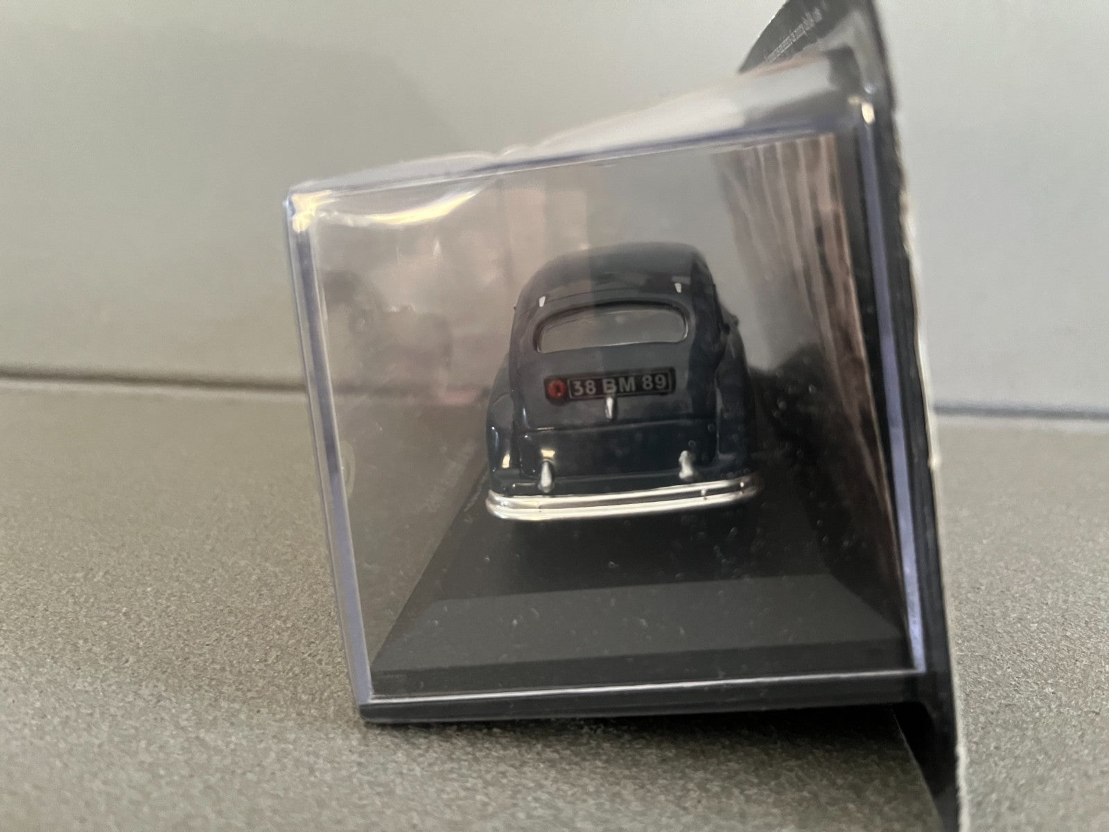 Voiture Miniature Simca Abeille 1955 Altaya au 1/43