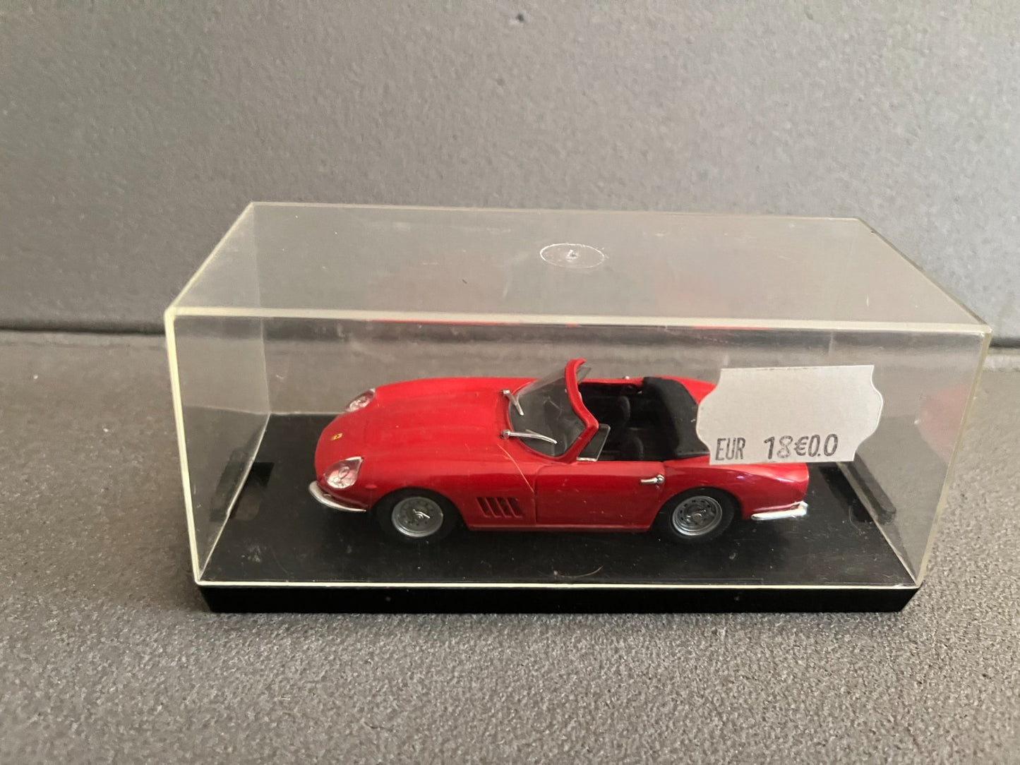 Voiture Miniature Ferrari 275 GTB/4 Spider Best au 1/43