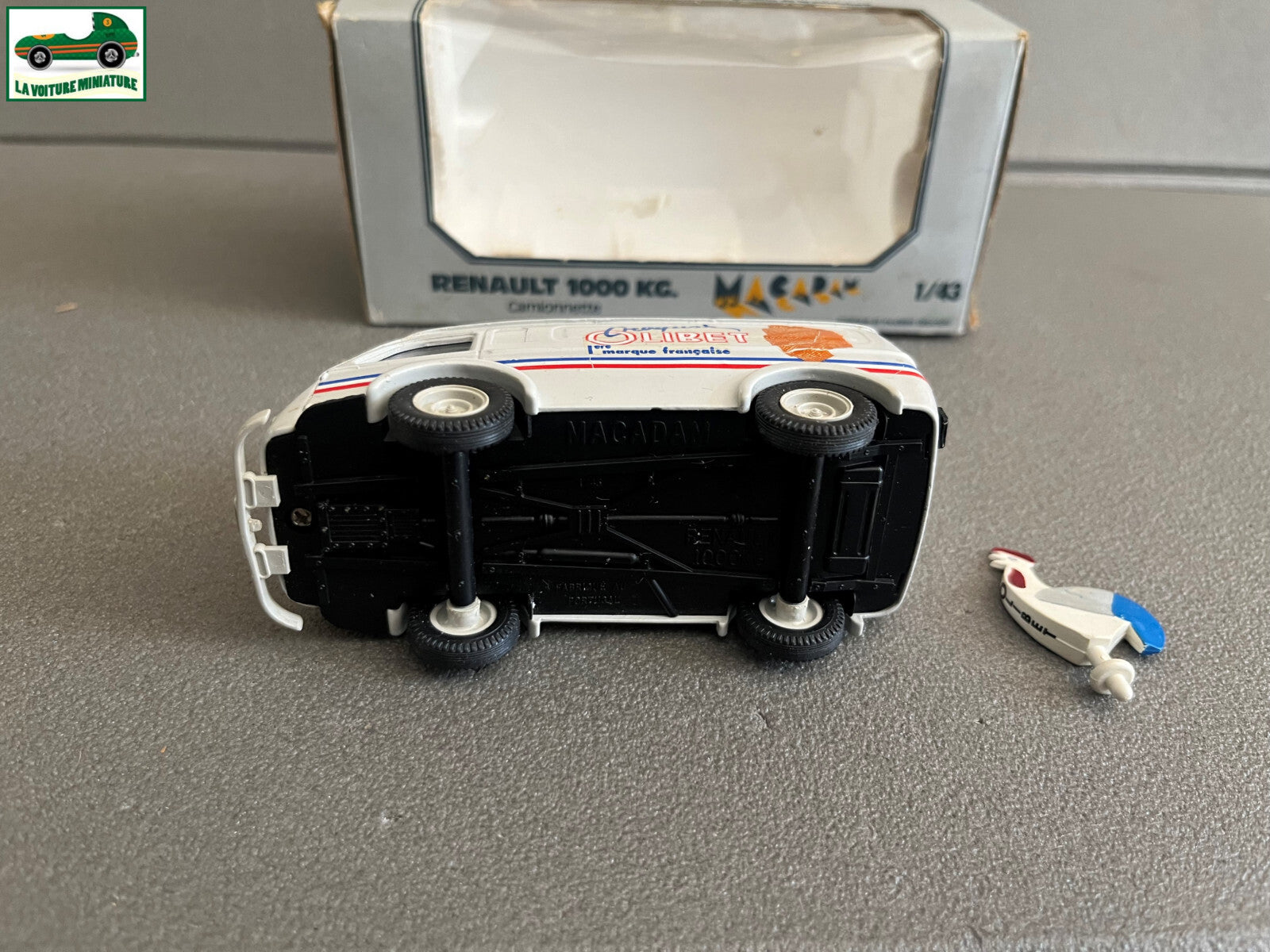 Voiture Miniature Renault 1000 KG Olibet Macadam au 1/43