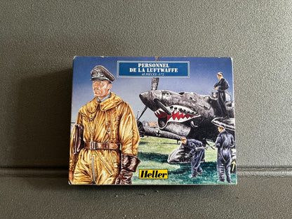 Maquette Militaire Figurine Soldat Personnel de la Luftwaffe Heller 1/72