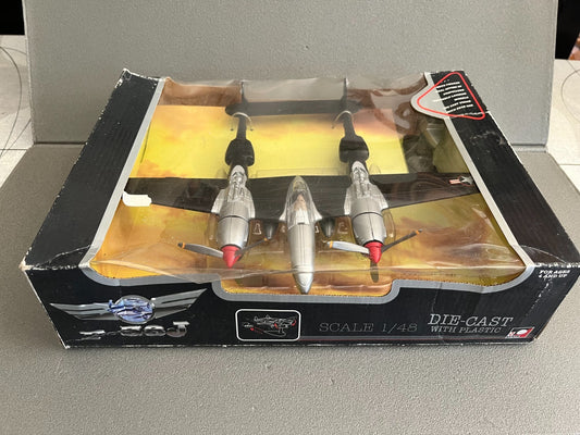 Ancien Avion miniature Militaire Vintage Die Cast Plastique P-38J Toy Mark 1/48