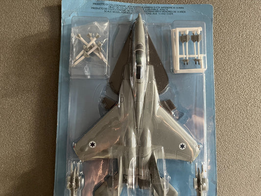 Avion miniature Militaire F-15C Fabbri Italeri 1/100