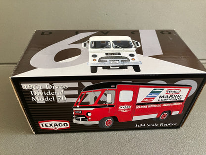 Voiture miniature Camion Fourgon Texaco 1961 Divco Dividend Model 70 1/34