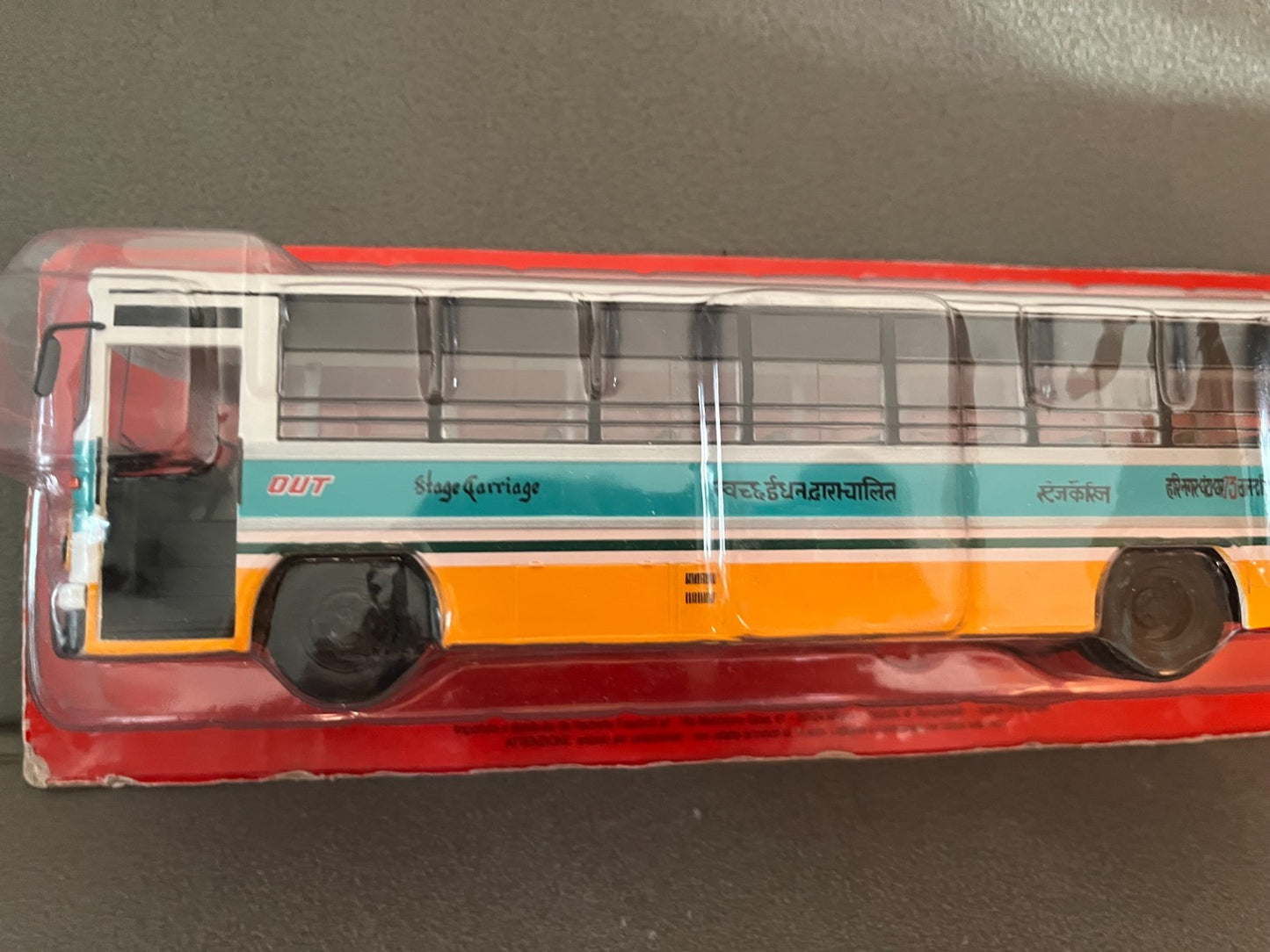 Voiture miniature Tata LPO 1512 Autocar Autobus Bus Hachette 1/43