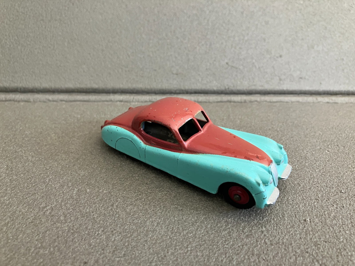 Ancienne Voiture Miniature Jaguar XK120 157 England Meccano Dinky Toys 1/43
