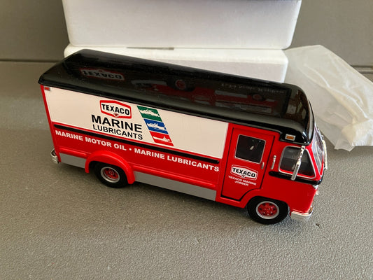 Voiture miniature Camion Fourgon Texaco 1961 Divco Dividend Model 70 1/34