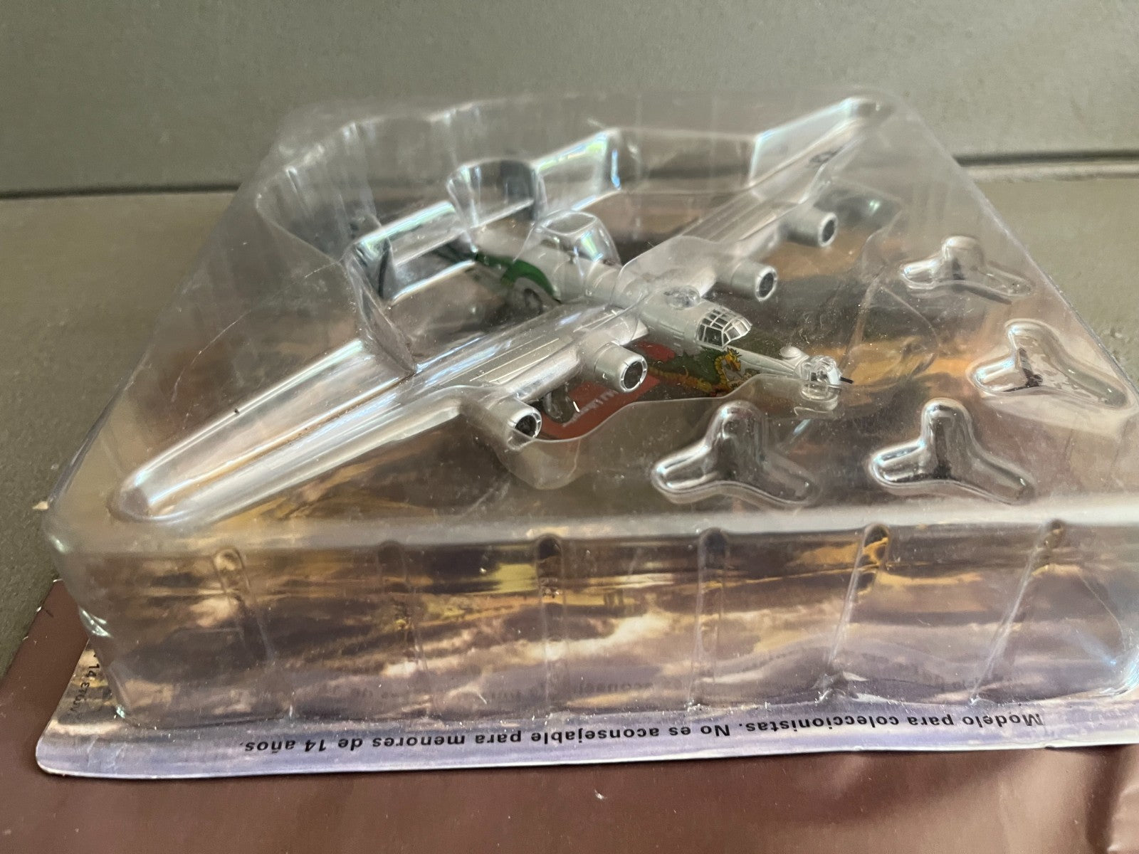 Avion miniature Militaire Bombardier Consolidated B-24J Liberator Altaya 1/72