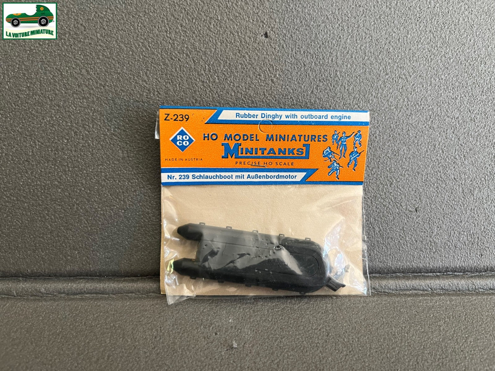 Miniature Engin Militaire Canot Roco Z-239 Rubber Dinghy Roco Minitanks  1/87 HO
