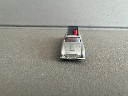 Ancienne Miniature Voiture James Bond 007 Aston Martin Husky Gt Britain