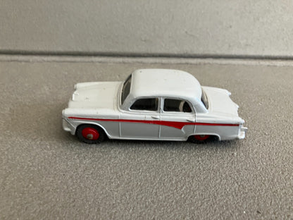 Ancienne Voiture Miniature Austin A105 176 England Meccano Dinky Toys 1/43
