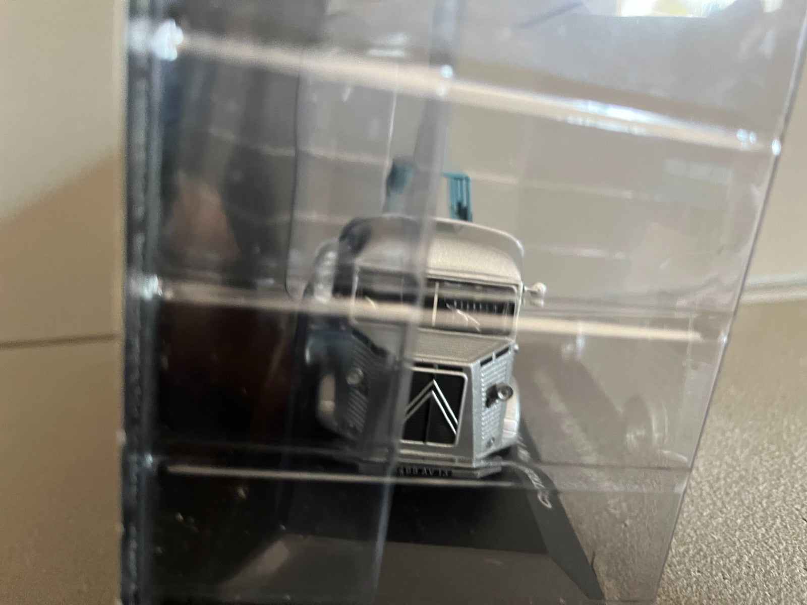 Voiture Miniature Camion Citroen Type H Miroitier Altaya au 1/43