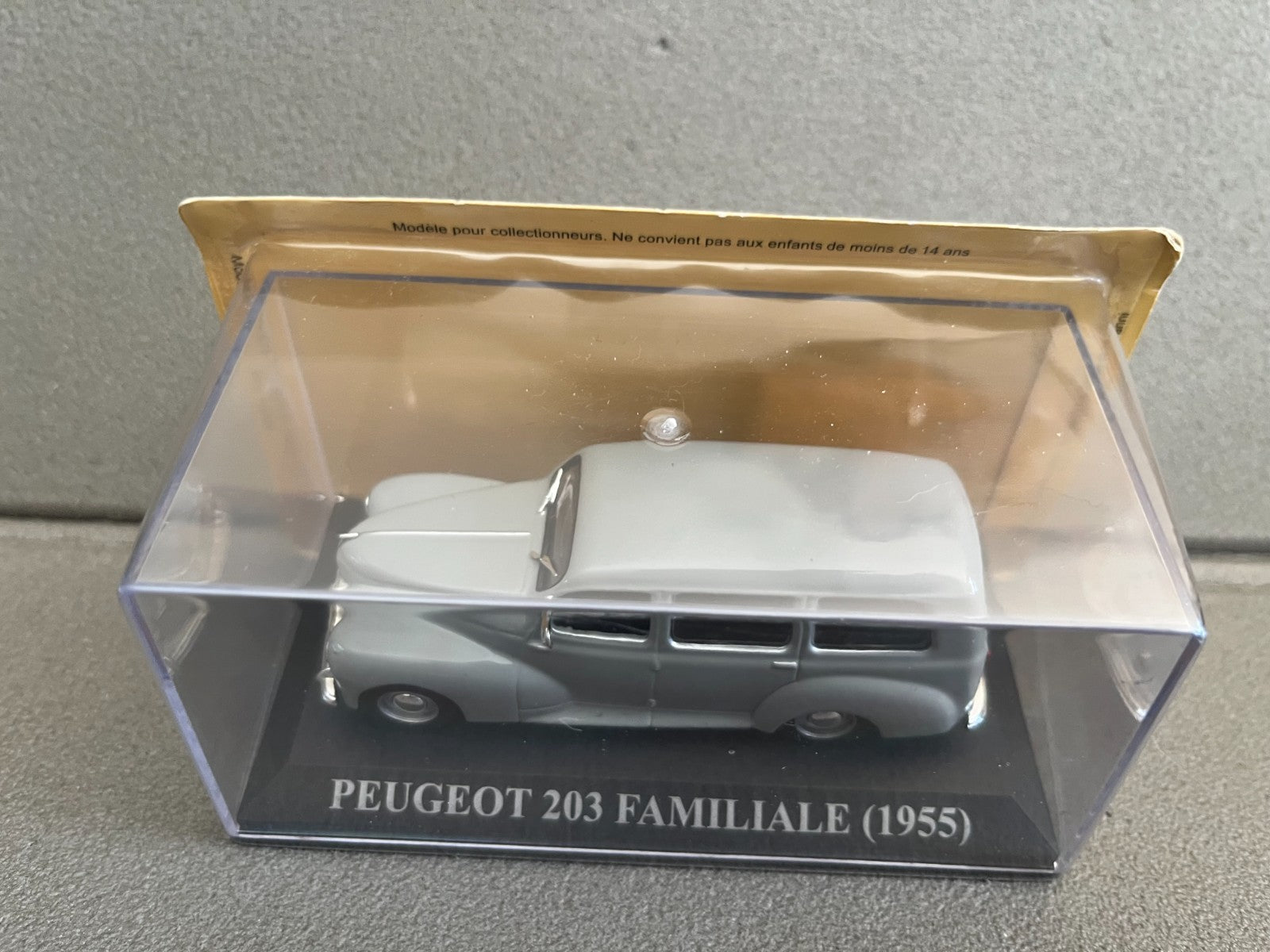 Voiture Miniature Peugeot 203 Familiale 1955 Ixo Altaya au 1/43