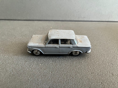 Ancienne Voiture Miniature Fiat 1500 Norev Plastique France Epave