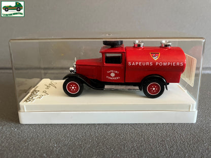 Voiture Miniature Citroen C4F Citerne Pompiers 4422 Solido au 1/43