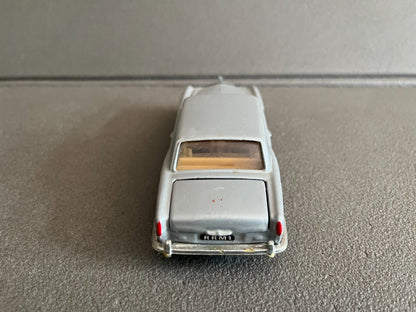 Jouet Ancien Voiture Miniature Rolls Royce Corniche Corgi Gt Britain 1/36
