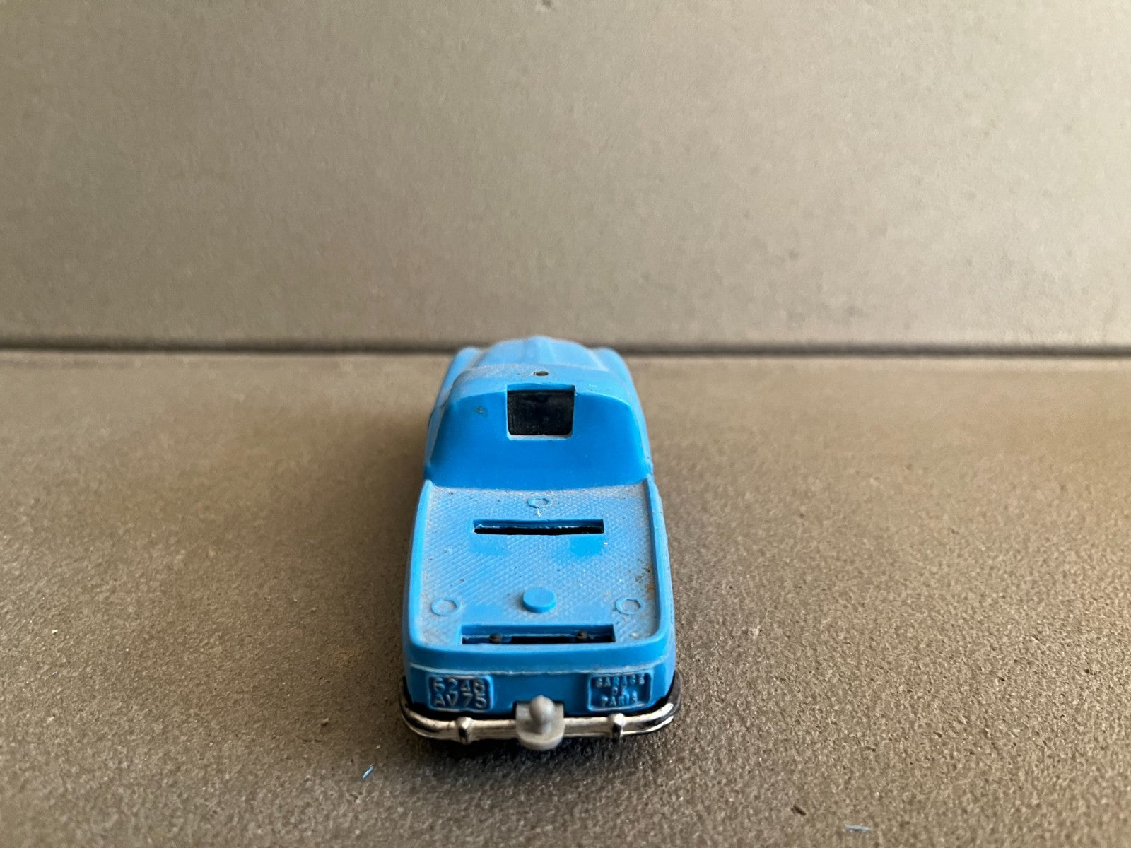 Ancienne Voiture Miniature Ford Vedette Dépanneuse Norev Plastique France Epave
