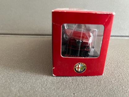 Voiture Miniature Alfa Romeo Giulietta Norev au 1/43