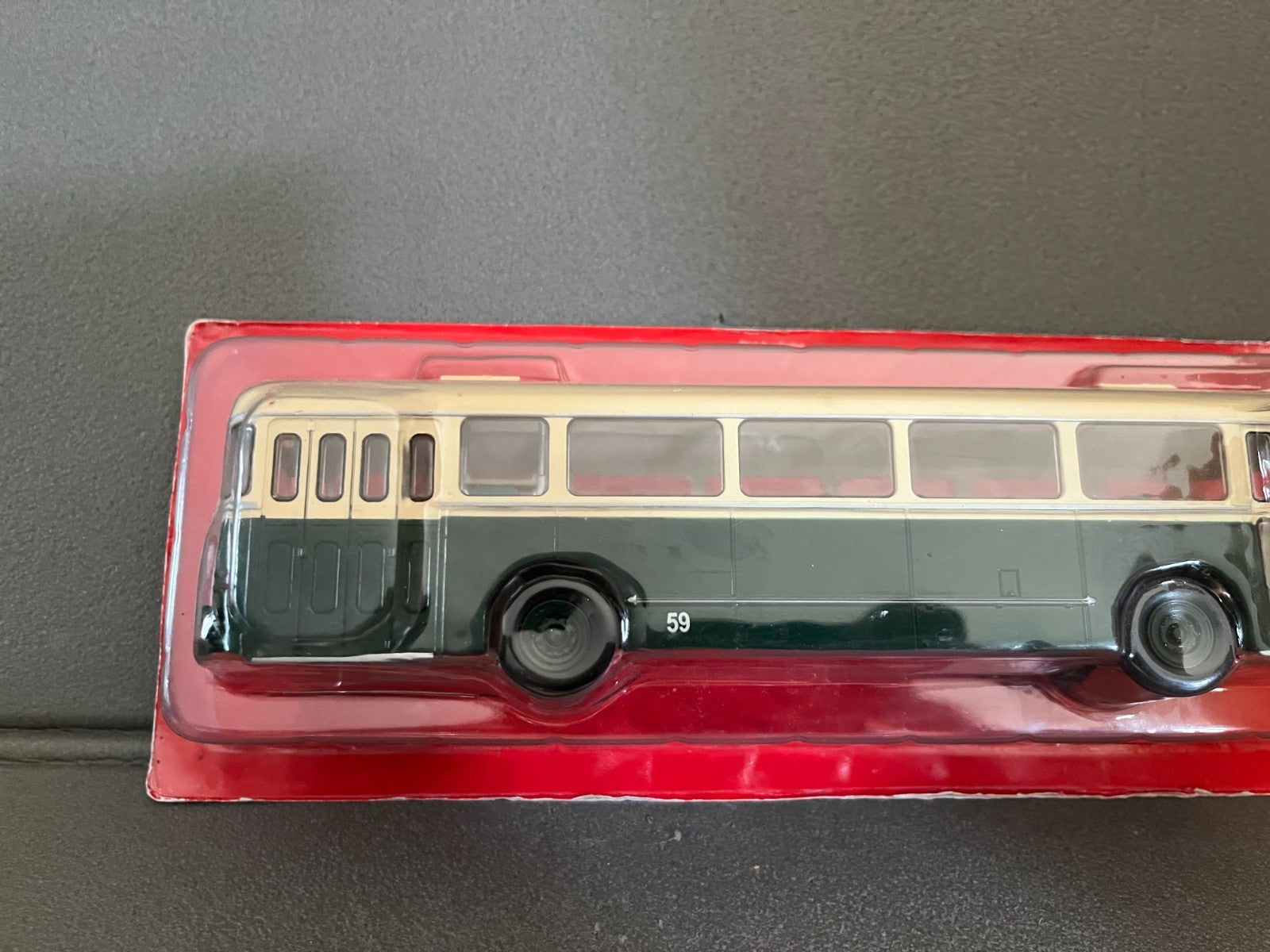 Voiture miniature Chausson Vetra APV Autocar Autobus Bus Hachette 1/43