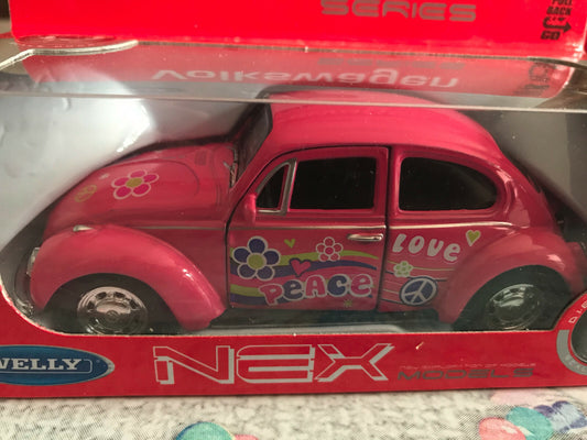 Voiture miniature Volkswagen Beetle Peace and Love Welly 1/34 - 1/36 - 1/39