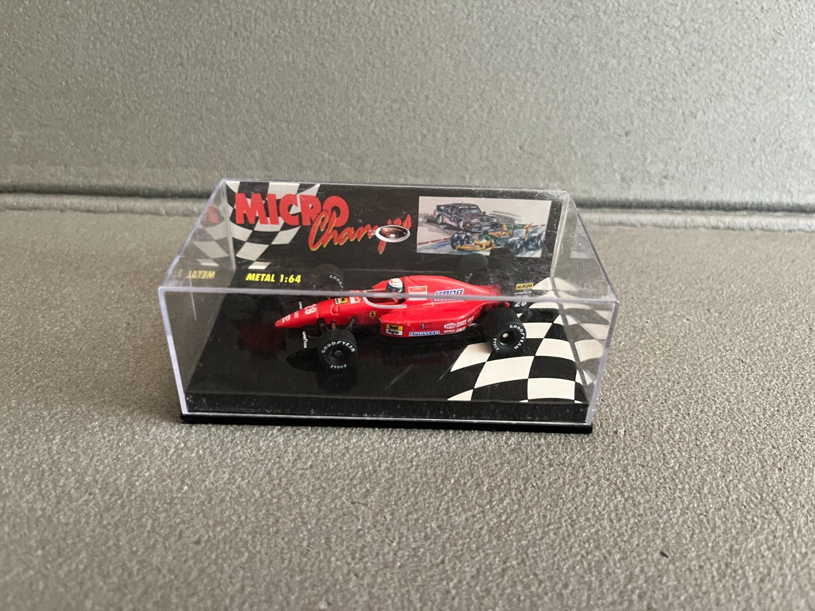 Voiture Miniature Formule 1 F1 Ferrari Capelli MicroChamps Minichamps au 1/64