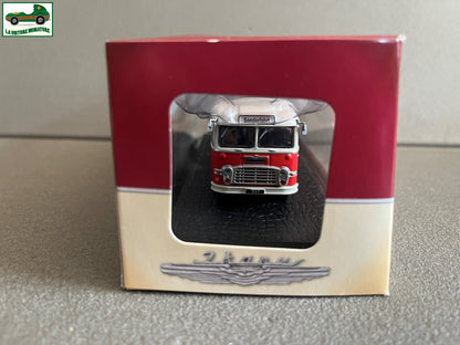 Voiture miniature Ikarus 311 1960 Autobus Bus Collection Atlas 1/72