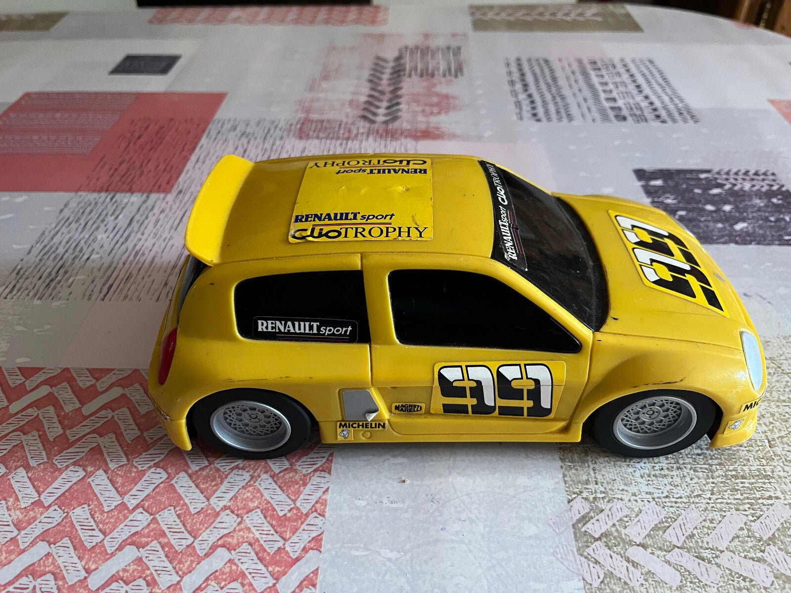 Ancien Jouet Plastique Voiture Miniature Renault Clio 2 Trophy 25cm