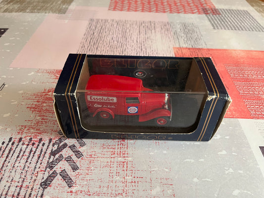 Voiture Miniature Citroen 500 kg Camionnette 1934 Essolube Eligor France 1/43